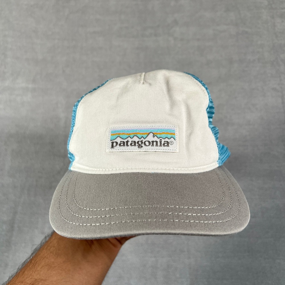 Patagonia P-6 Logo Trucker Snapback Hat Adult Size OSFA White Blue Gray